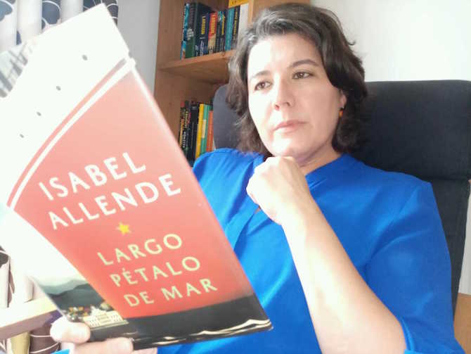 Inma Reading Allende